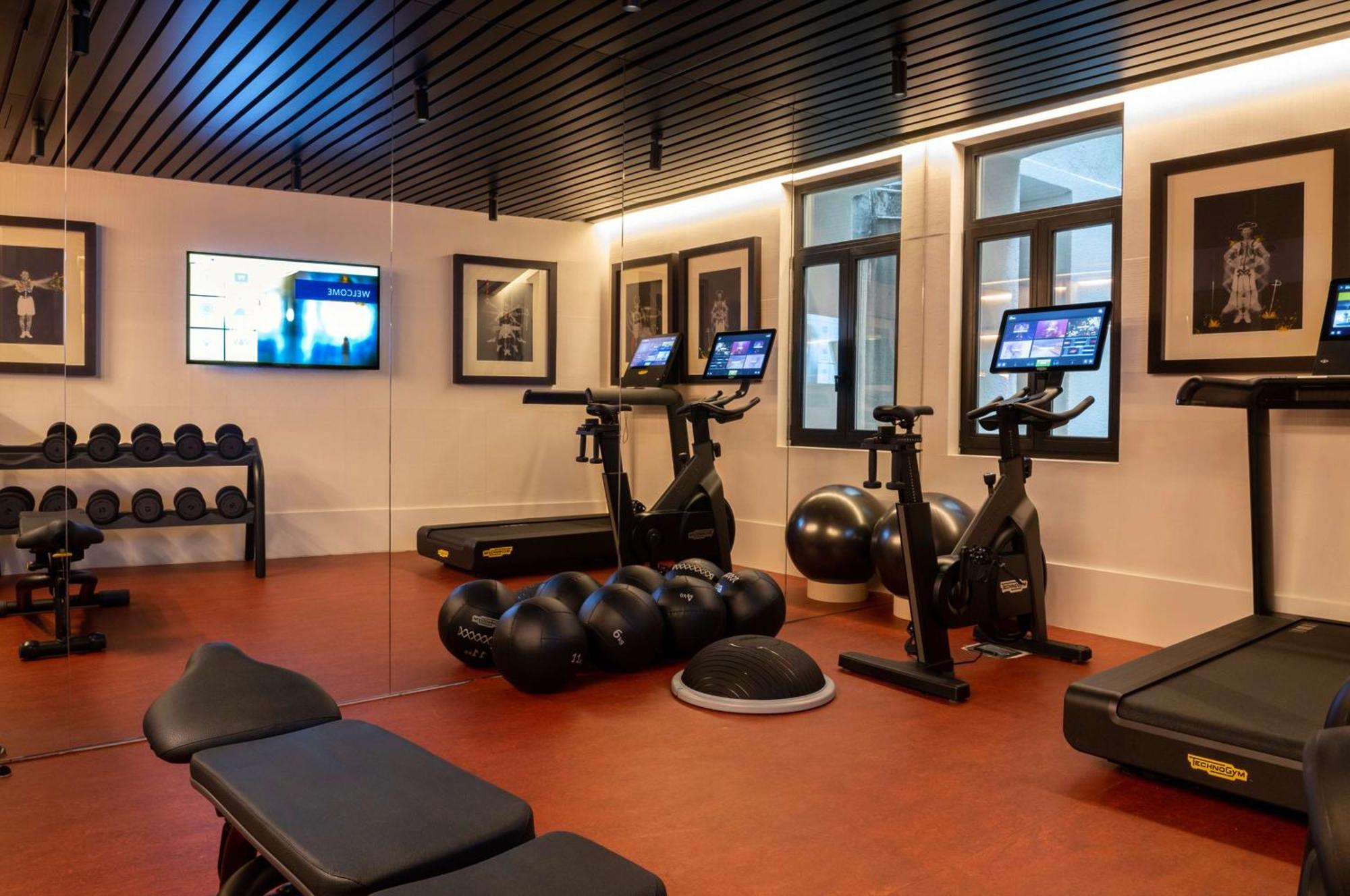 Hotel Montera Madrid, Curio Collection By Hilton Ngoại thất bức ảnh